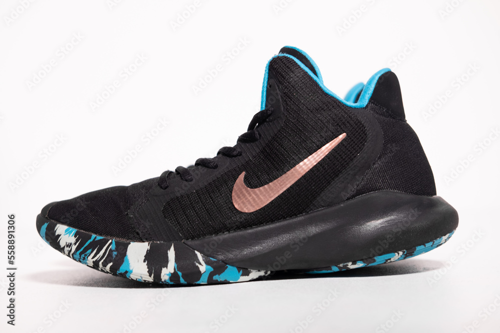 precision iii basketball shoe