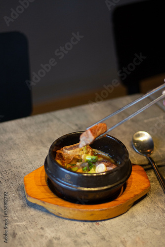 KOrean traditional pot, short beef rib soup, beef rib, Korean, traditional soup, pot, ttukbaegi, galbi, jjim, restaraunt, food, photography, tang, galbitang, galbijjim, food, soup, meal, dinner, dish, photo