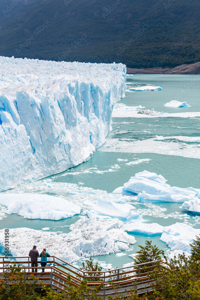 panoramic view of perito moreno glacier, argentina - obrazy, fototapety, plakaty 