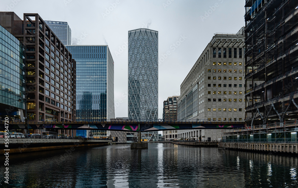 Middle Dock 1 -  Isle of Dogs - Tower Hamlets - London