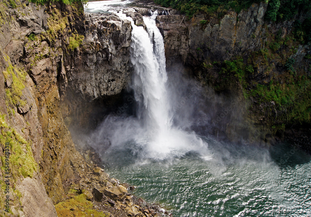 Snoqualmie waterfall, Seattle, Washington, USA