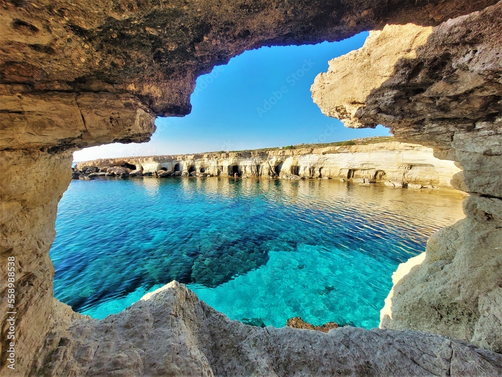 Sea Caves, Ayia Napa, Cypr - obrazy, fototapety, plakaty 
