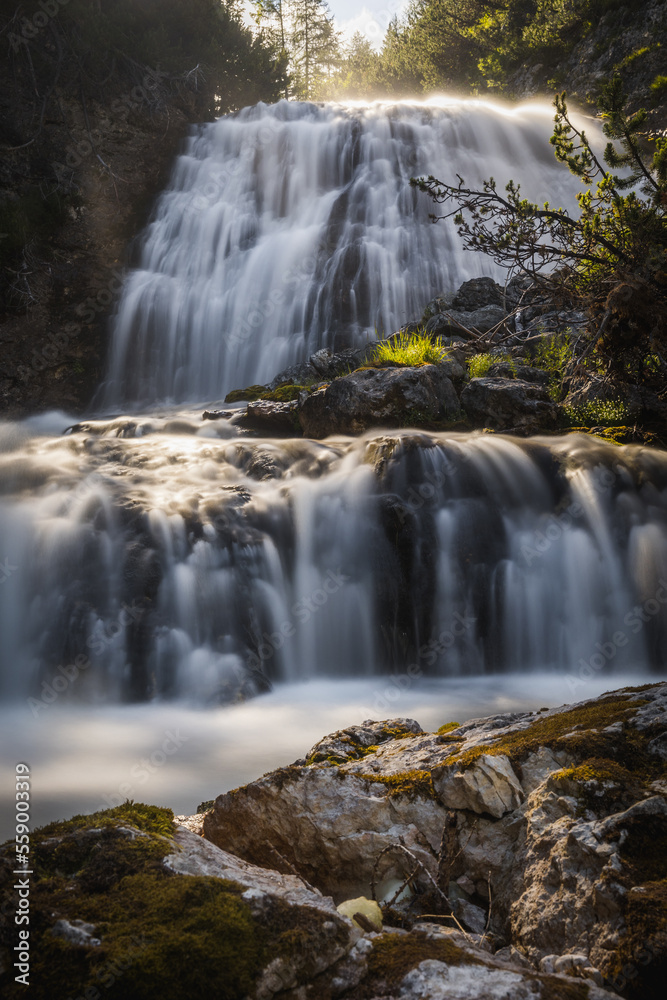 Obraz premium waterfall in the mountains