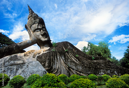 Reclining Buddha statue photo