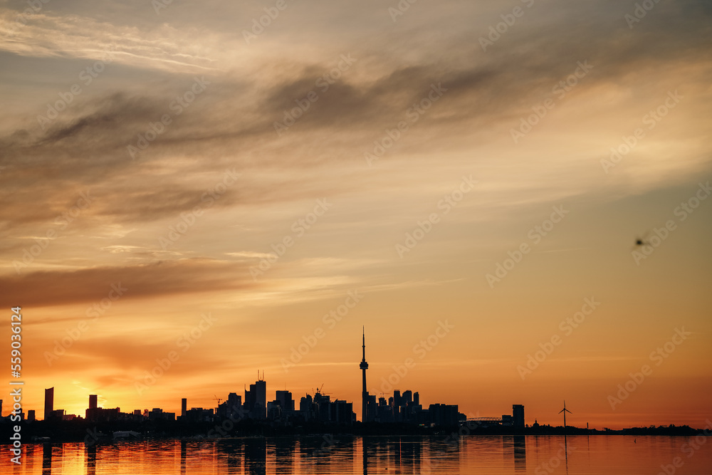 Fototapeta premium Panoramic view of Toronto skyline at sunrise, Ontario, Canada