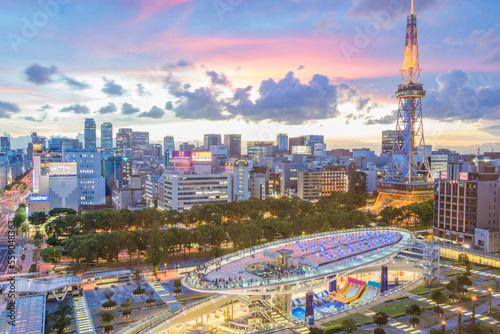 Obraz na płótnie NAGOYA,JAPAN- August 14,2018: Cityscape of Nagoya city with Nagoya TV Tower and Oasis 21 at Twilight