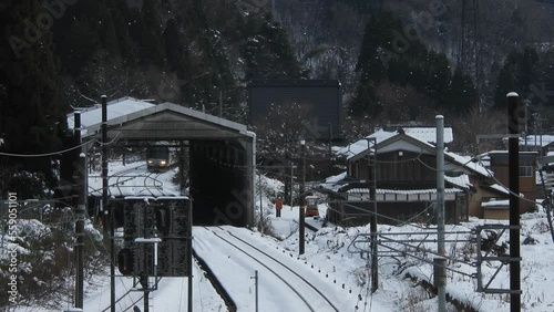 近江塩津のスノーシェッドを通過する223系新快速 photo