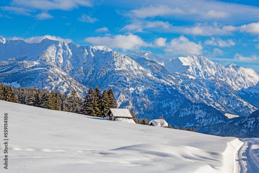 Allgäu - Winter - Schnee - Hütten - Berge