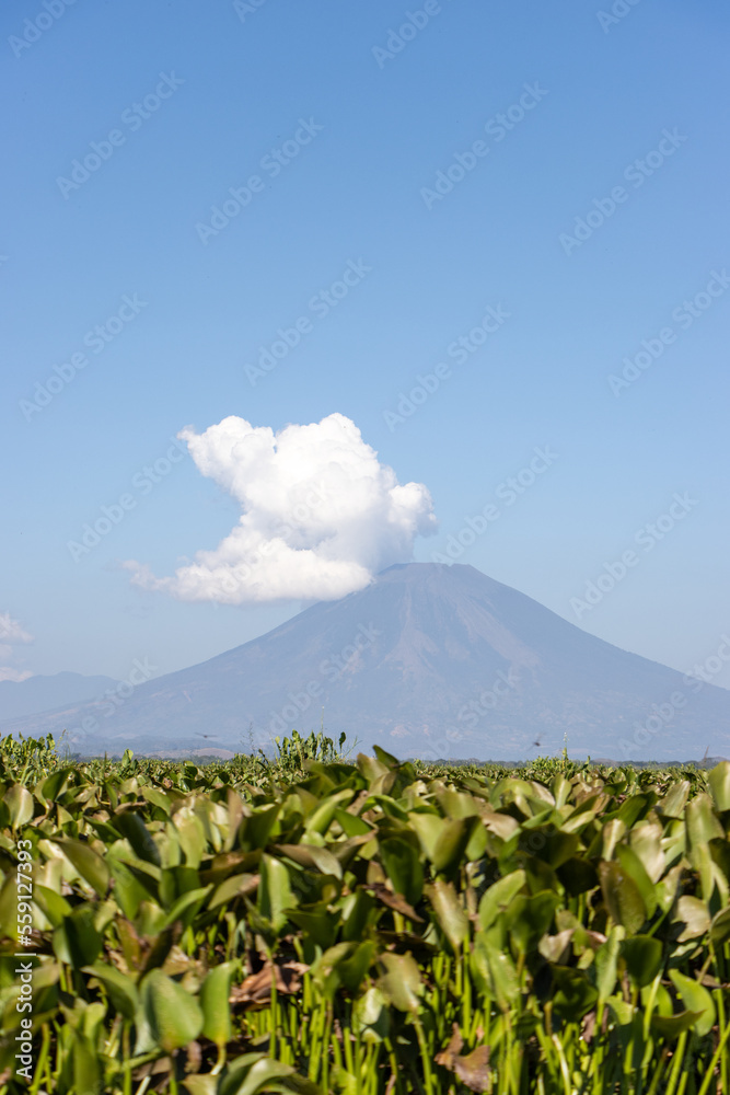 Fototapeta premium Chaparrastique volcano seen from Laguna Olomega in San Miguel, El Salvador