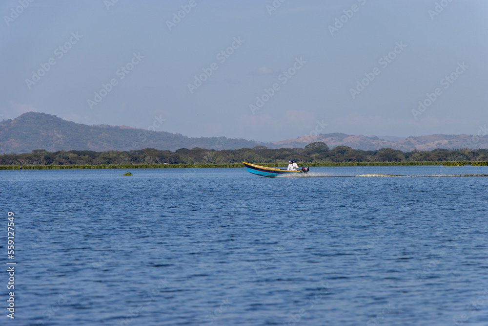 Fototapeta premium Chaparrastique volcano seen from Laguna Olomega in San Miguel, El Salvador