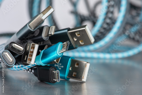 Bundle of connection cable with USB plug