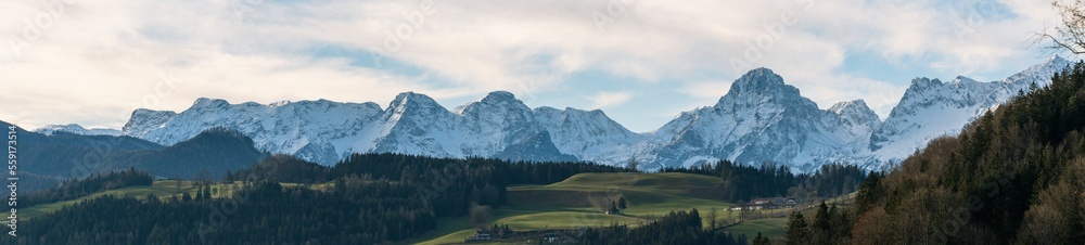 Berge mit Schnee in Oberösterreich Berge mit Schnee in Oberösterreich