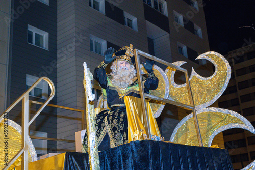 Photo Pamplona, Spain; January 1, 2023: The Three Kings Parade is celebrated again, in Pamplona, with the new normality, after several years of Covid pandemic