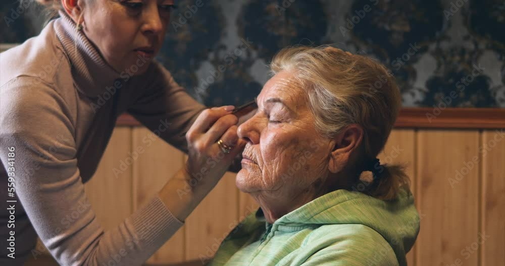 Age make-up for a woman of 84 years.
Usage
special eye makeup brush Age make-up for a woman of 84 years.
Usage
special eye makeup brush
