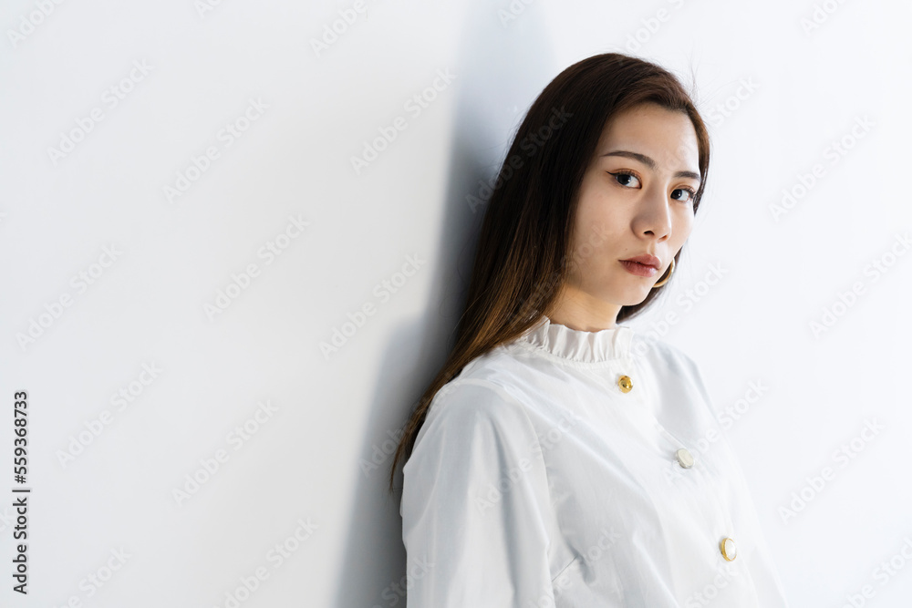 クールで知的な女性 クールで知的な女性