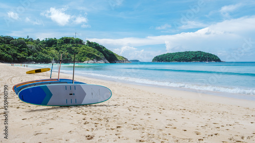 Cuadro en lienzo Nai Han beach Phuket Thailand, tropical beach with white sand and beach beds in Thailand Phuket Nai Han