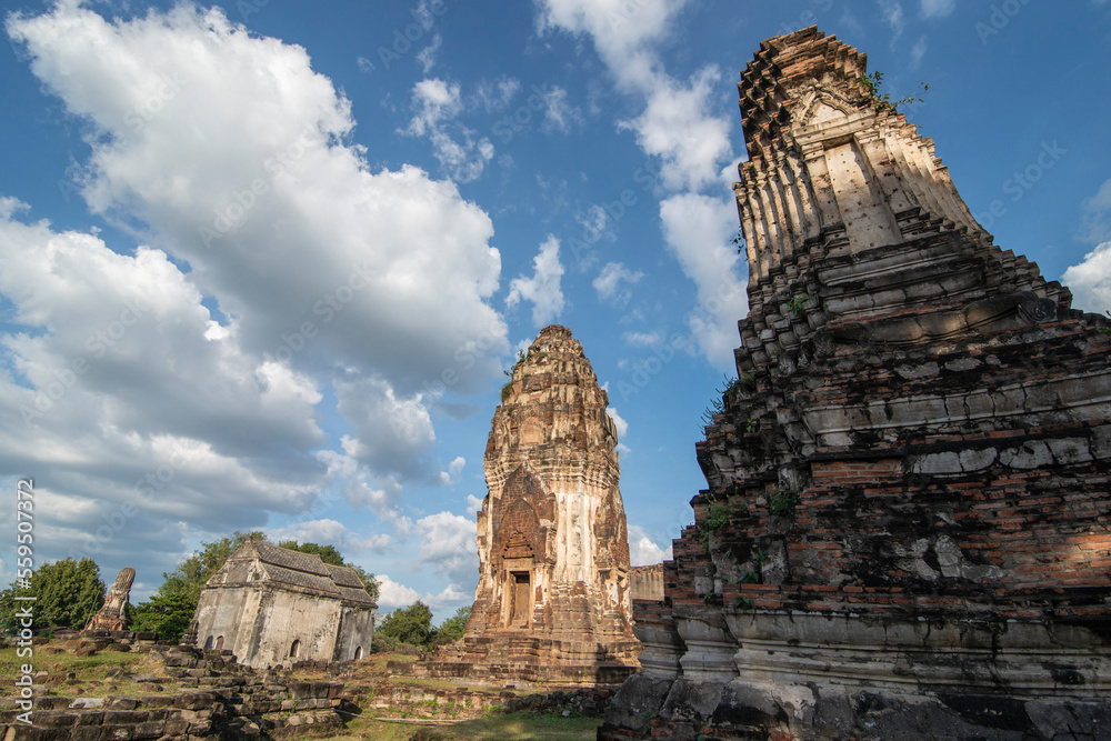 THAILAND LOPBURI WAT PHRA SRI RATTANA MAHATHAT