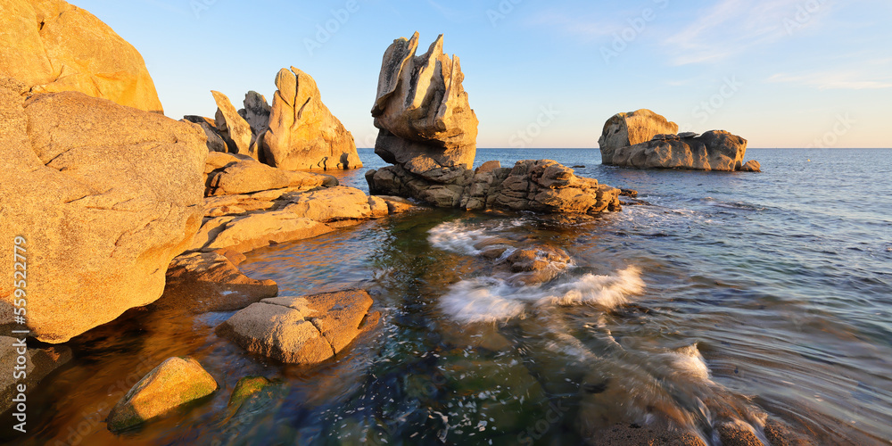 Felsen an der Küste der Bretagne