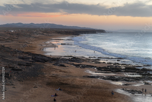 Tramonto sulla Playa del Castillo di Cotillo, a nord-ovest di Fuerteventura (Spagna 2022)