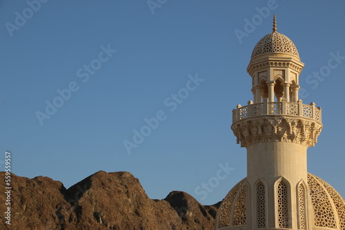 Mosque minaret (Old Muscat, Oman)