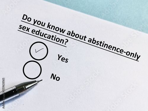 Photos Questionnaire about social issues