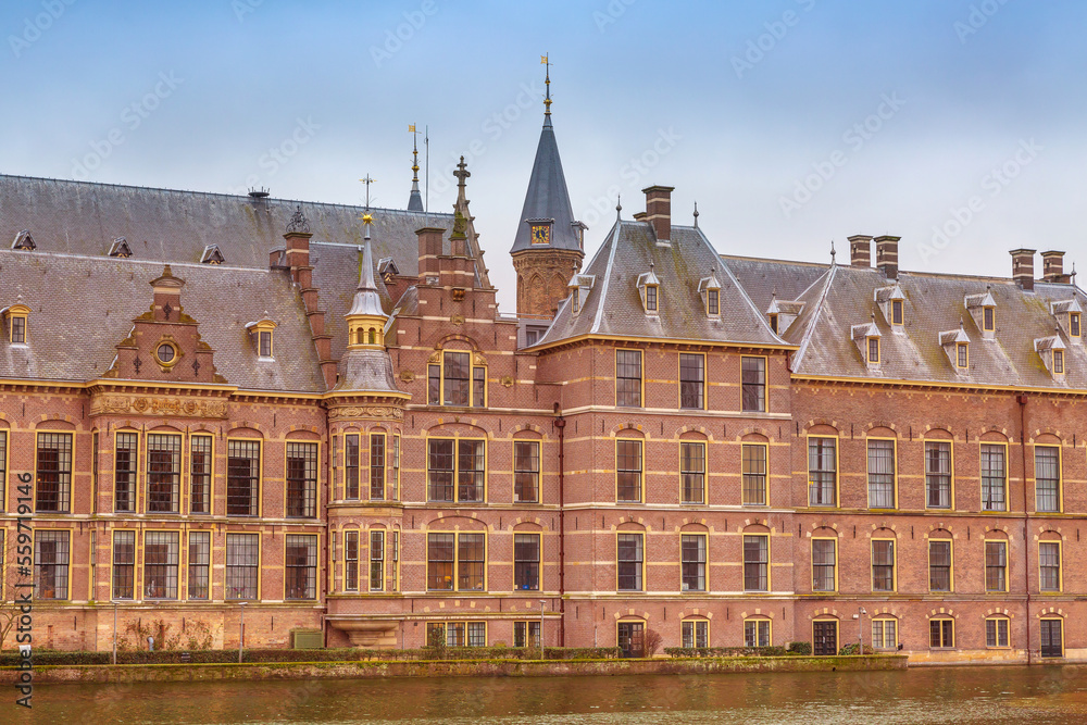 Naklejka premium Hague, Netherlands Binnenhof parliament and Hofvijver lake