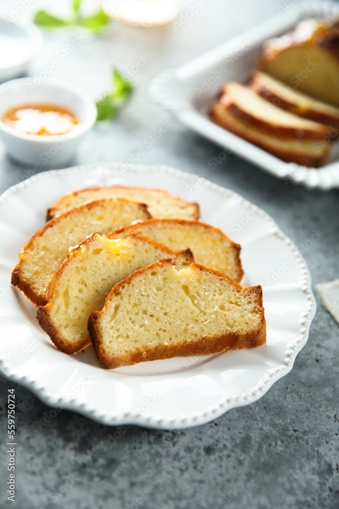 Homemade citrus loaf cake with orange marmalade