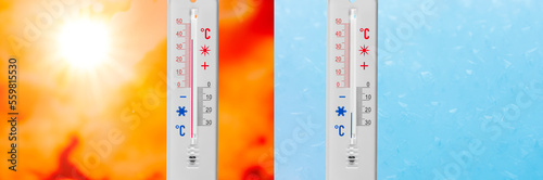 Zwei Thermometer mit Plus-und Minus Anzeige in Grad Celsius