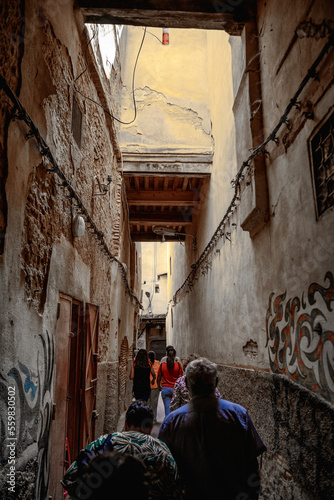 Paseando por callejones musulmanes en marruecos  © Roque Sánchez