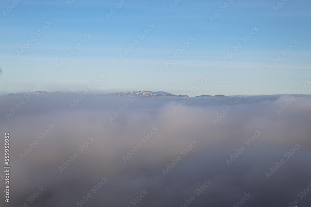 Misty Mountain Tops 