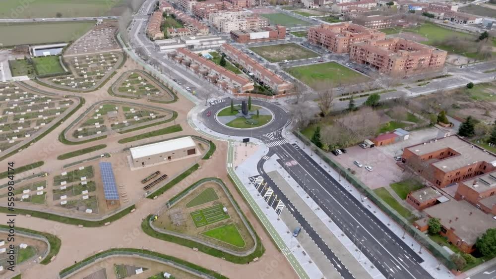 Flying Towards Beautiful Roundabout With Monument In Center Of Salamanca City, Spain
Flying Towards Beautiful Roundabout With Monument In Center Of Salamanca City, Spain