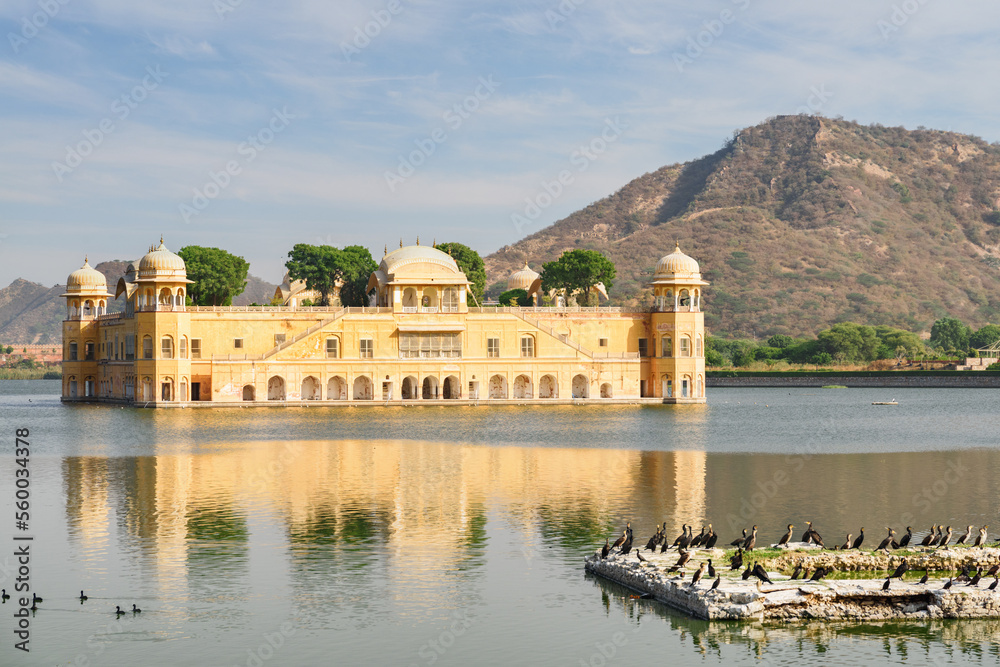 Awesome view of Jal Mahal (Water Palace) in Jaipur, India