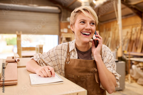 Canvastavla Female Apprentice Working As Carpenter In Furniture Workshop Making Phone Call
