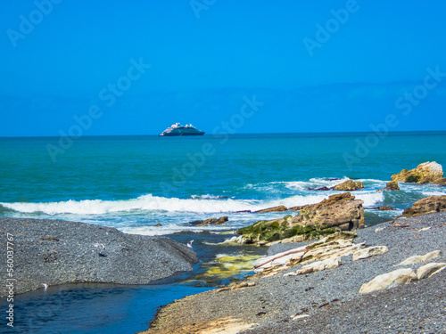 Waves and sea photo