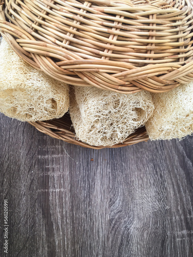 organic dried luffa scrub with rattan tray