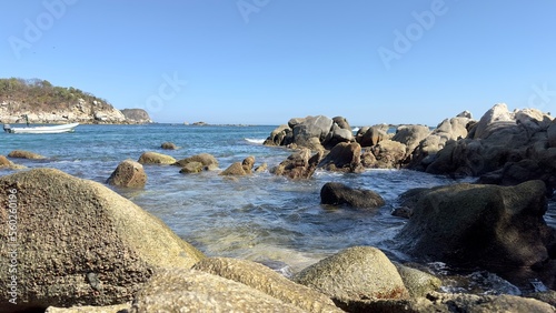 Piedras en el mar