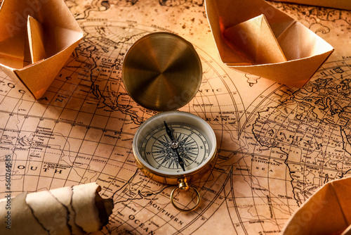 Vintage compass and paper b...