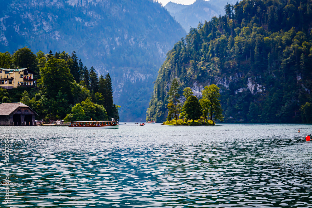 Foto de Konigssee Idyllic alpine lake in Berchtesgaden, Bavaria ...