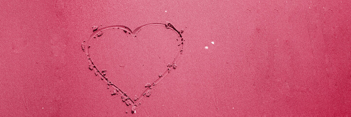 Acrylglasbilder Pantone 2023 Viva Magenta Heart drawn in the sand. Beach background. Top view.Valentines day party on the beach,Couple celebration valentines on beach.symbol,tourism,holiday or conceptual designs  © Yulia
