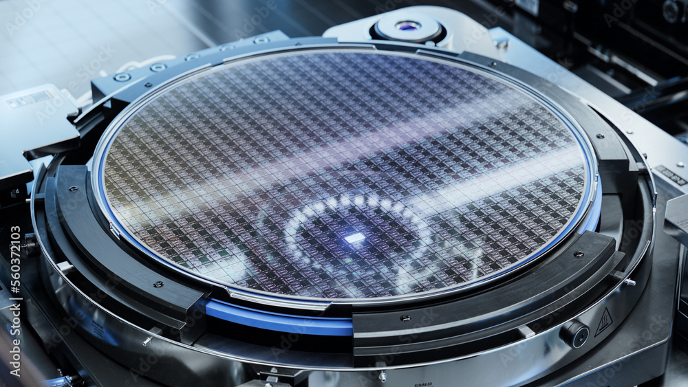 Fotografia do Stock: Silicon Wafer during Photolithography Process ...