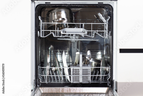 Obraz na płótnie Opened dishwasher with clean dishes. w salonie