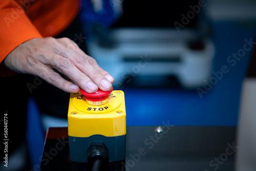 Emergency stop button It is a warning symbol for workers to reduce losses or accidents.