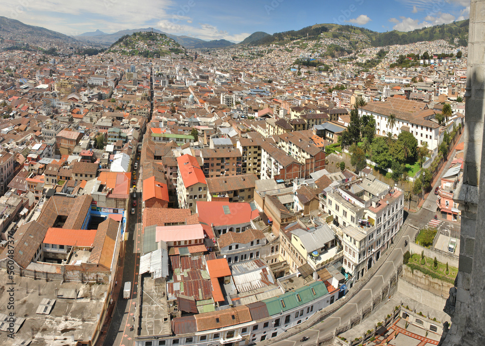 Fototapeta premium Panorama of the capital of Ecuador, Quito
