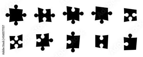 Conjunto de iconos de piezas negras de rompecabezas. Estrategia, juego, entretenimiento. Ilustración vectorial