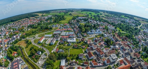 Krumbach in Schwaben - die s  dlichen Stadtbezirke und das Kammeltal von oben