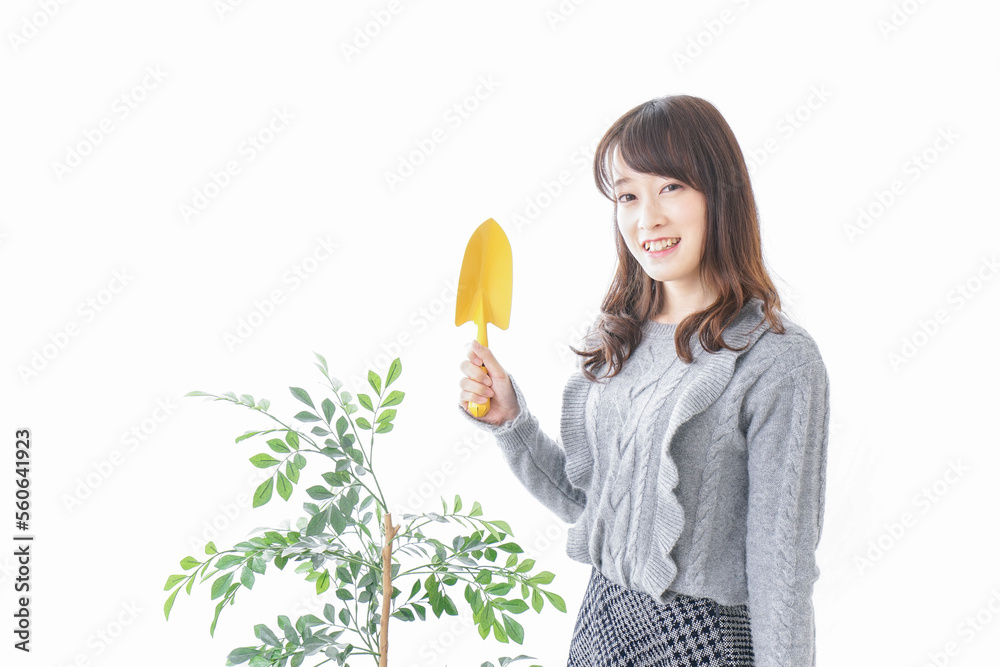 ガーデニングをする女性