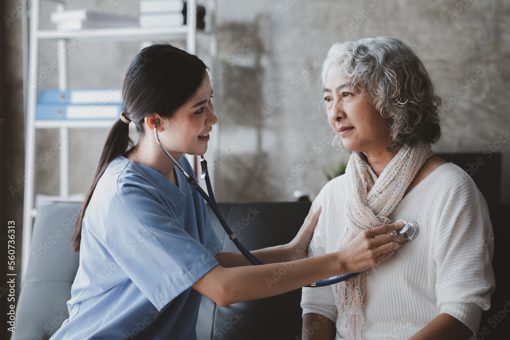 Doctors are talking to explain medication and health care to elderly patients, elderly people with underlying diseases need to be closely monitored by doctors and relatives. caring for the elderly. Doctors are talking to explain medication and health care to elderly patients, elderly people with underlying diseases need to be closely monitored by doctors and relatives. caring for the elderly.