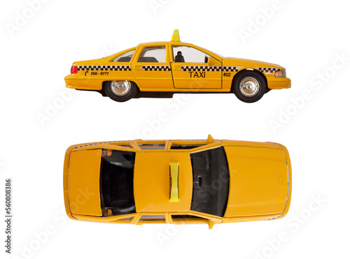 Gelbes Taxi Spielzeug Auto, seitliche Ansicht und von oben, freigestellt, transparent, ohne Hintergrund photo