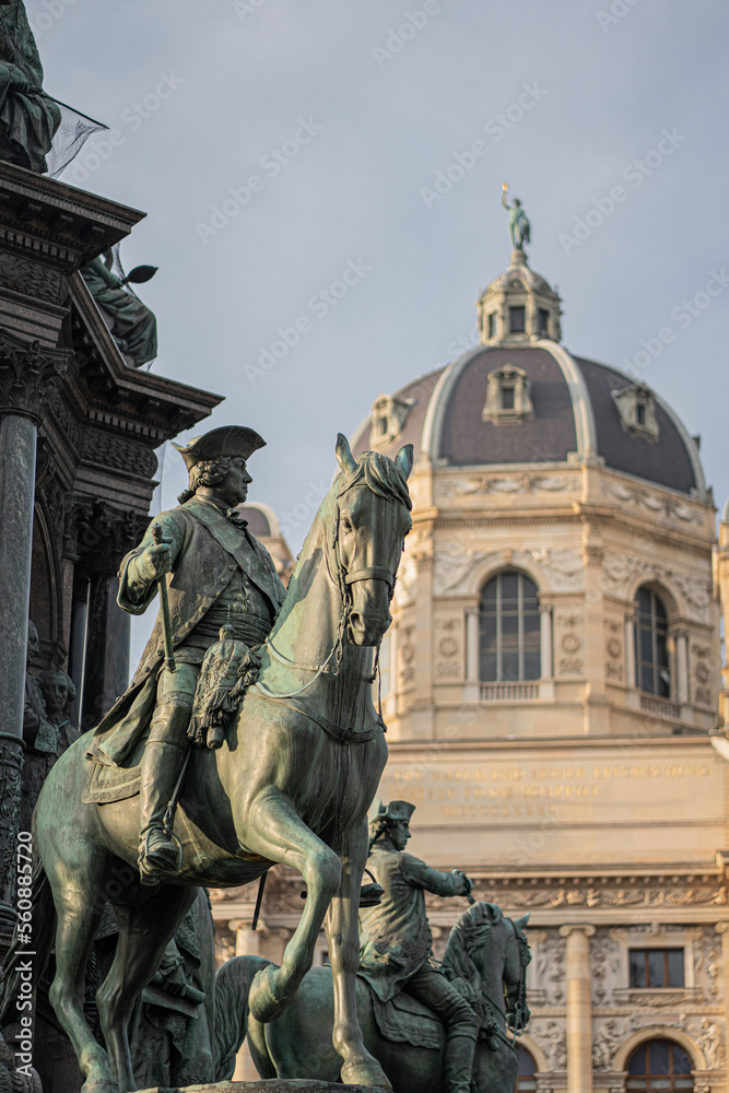 Fototapeta premium statue of saint