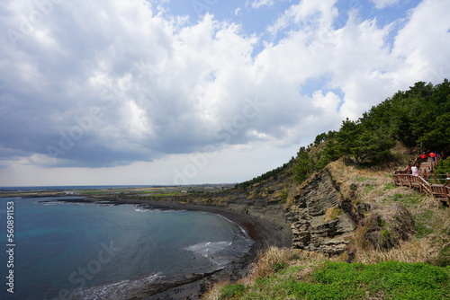 Wallpaper Mural fascinating walkway at seaside cliff Torontodigital.ca